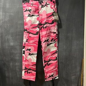 Rothco Pink and Black kids fatigues Camouflage Pants. Youth size medium.